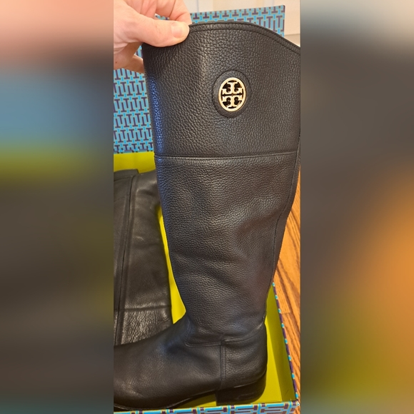 Tory Burch Boot - Picture 7 of 11